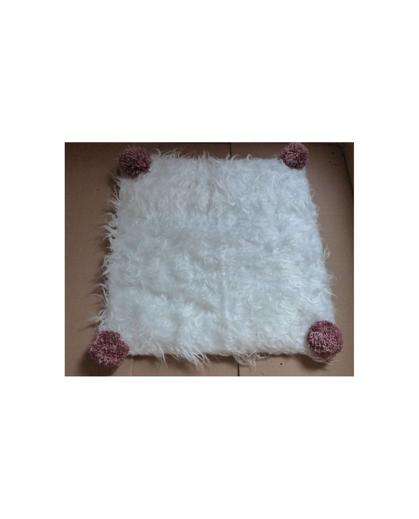 coussins pour chat couchage chat - Coussin chat blanc et rose Romance ChezAnilou 12,00 € coussins pour chat couchage chat - Coussin chat blanc et rose Romance ChezAnilou 12,00 €