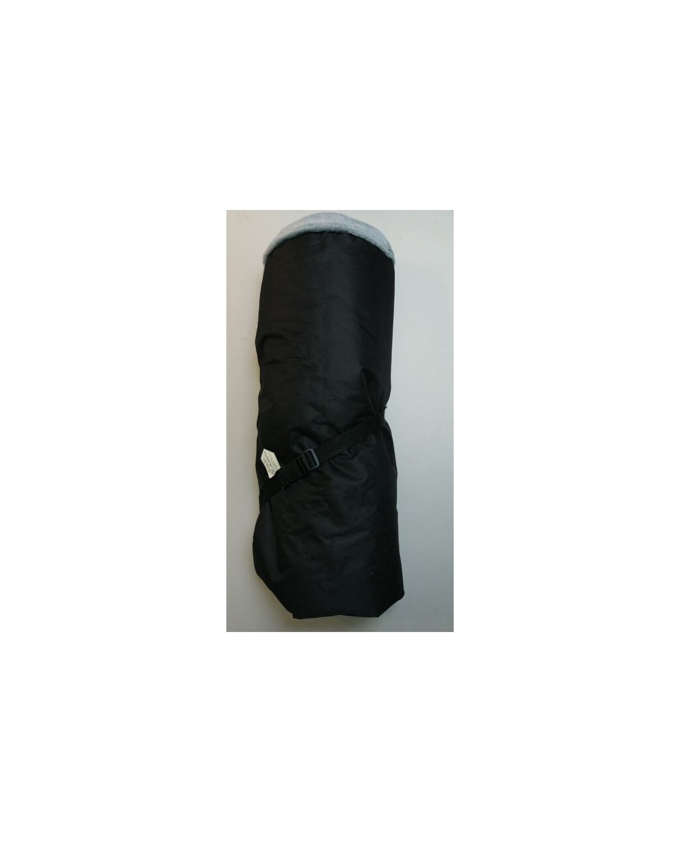 Coussins pour chien ou chiot Coussin pour chien de voyage Gris et noir 90x65 cm ChezAnilou 27,00 € Coussins pour chien ou chiot Coussin pour chien de voyage Gris et noir 90x65 cm ChezAnilou 27,00 €