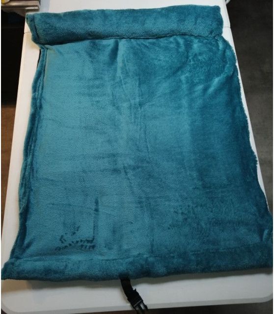 Coussins pour chien ou chiot Coussin pour chien de voyage turquoise et noir 84X65 cm ChezAnilou 24,00 €