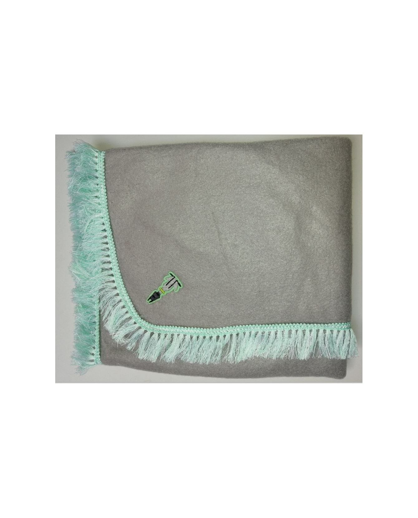 Tapis pour chien ou chiot Tapis chien gris clair molletonné liseré vert 79 x 66 cm ChezAnilou 12,00 € Tapis pour chien ou chiot Tapis chien gris clair molletonné liseré vert 79 x 66 cm ChezAnilou 12,00 €
