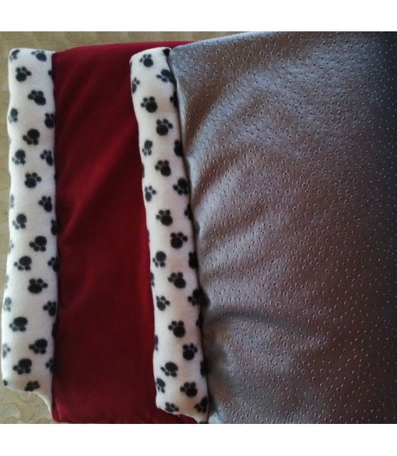 coussin chien rouge et bleu réversible et déhoussable T. 110 x 62cm