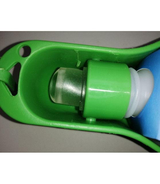 Gamelles promenade canine Gourde promenade chien 500ml Mutli-marques 7,00 €