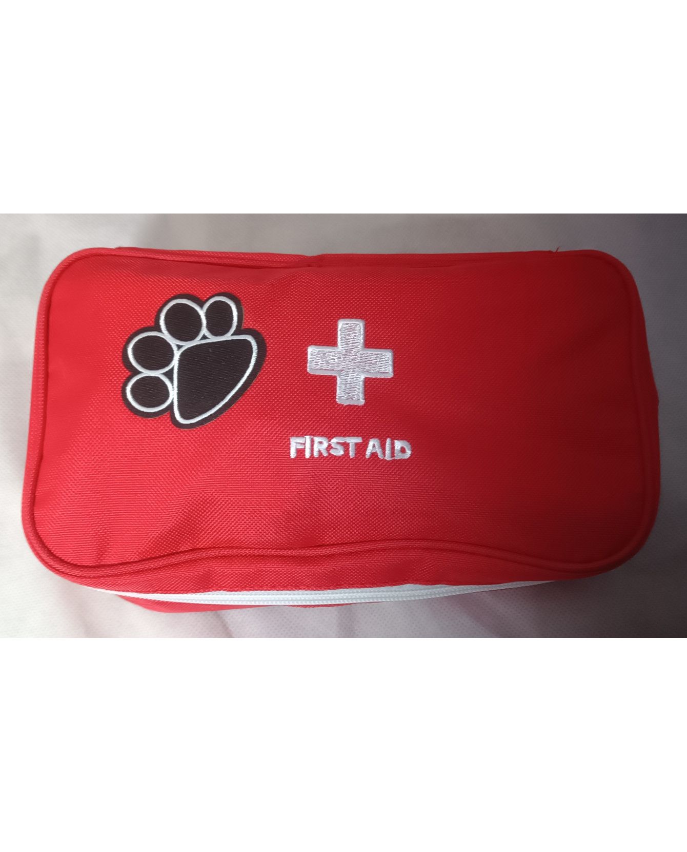 ParaVeto Trousse premiers secours Pets 37,00 € ParaVeto Trousse premiers secours Pets 37,00 €