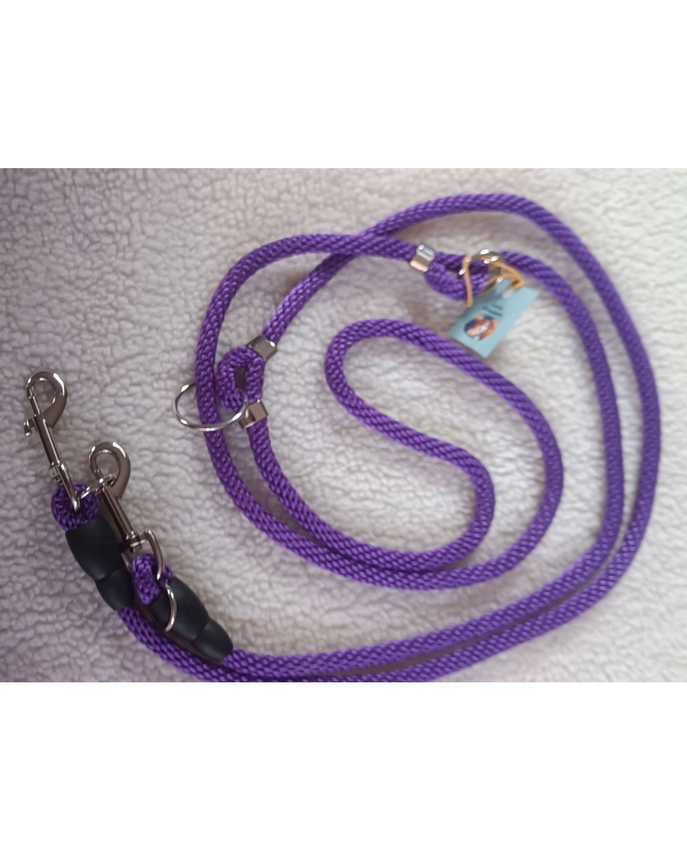 laisses de travail rondes Longe 4 points ronde Violet ChezAnilou 27,00 € laisses de travail rondes Longe 4 points ronde Violet ChezAnilou 27,00 €